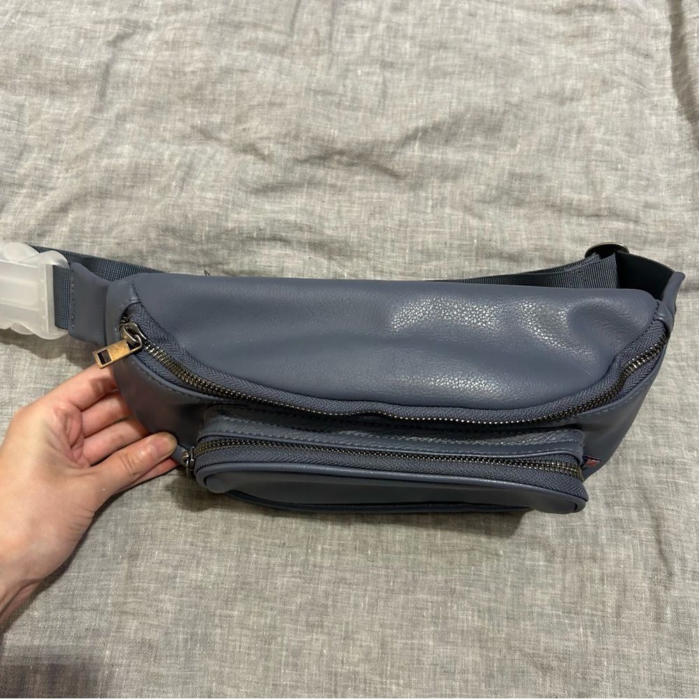 Kibou Travel Diaper Bag Smoky Indigo Fanny Pack Belt Bag Crossbody Travel - Picture 3 of 12